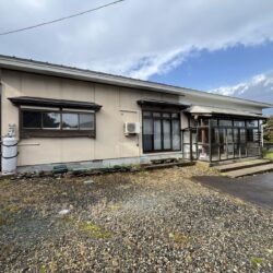 〈北秋田市福田：中古戸建〉家事動線がスムーズで、家族とのコミュニケーションが取りやすい平屋建てのお家です。